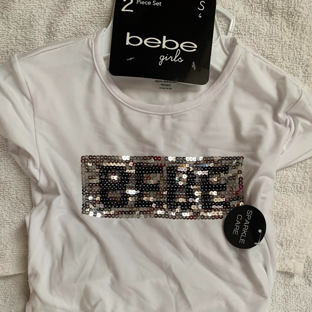 Toddler girls BEBE short set with sparkle design!